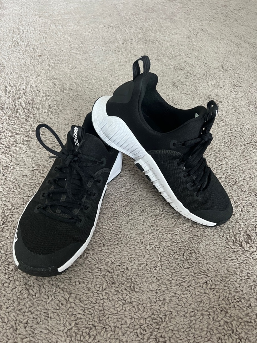 Nike women’s Metcon 6